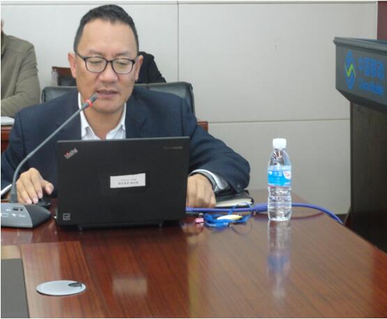 保山移动综合部副总杨涛在培训中宣贯省移动对车辆治理的相关要求事项。。。。